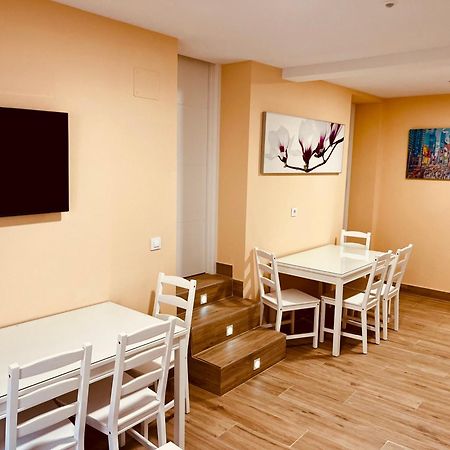 Apartamentos San Nicolas โลโกรโญ ภายนอก รูปภาพ