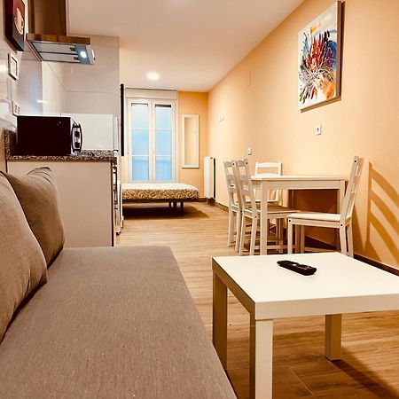 Apartamentos San Nicolas โลโกรโญ ภายนอก รูปภาพ