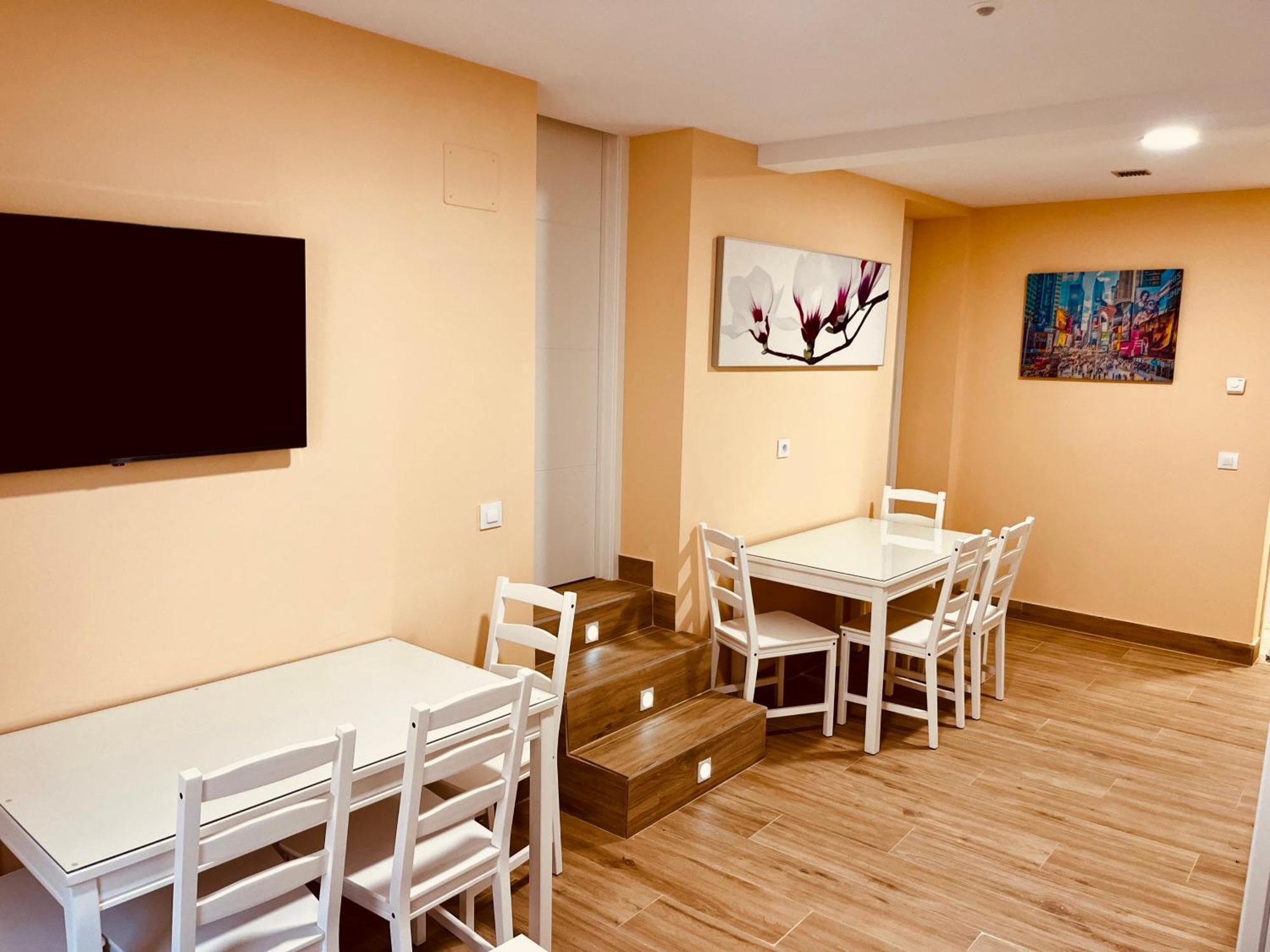 Apartamentos San Nicolas โลโกรโญ ภายนอก รูปภาพ