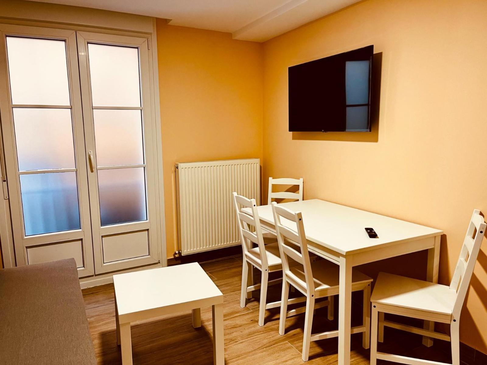 Apartamentos San Nicolas โลโกรโญ ภายนอก รูปภาพ