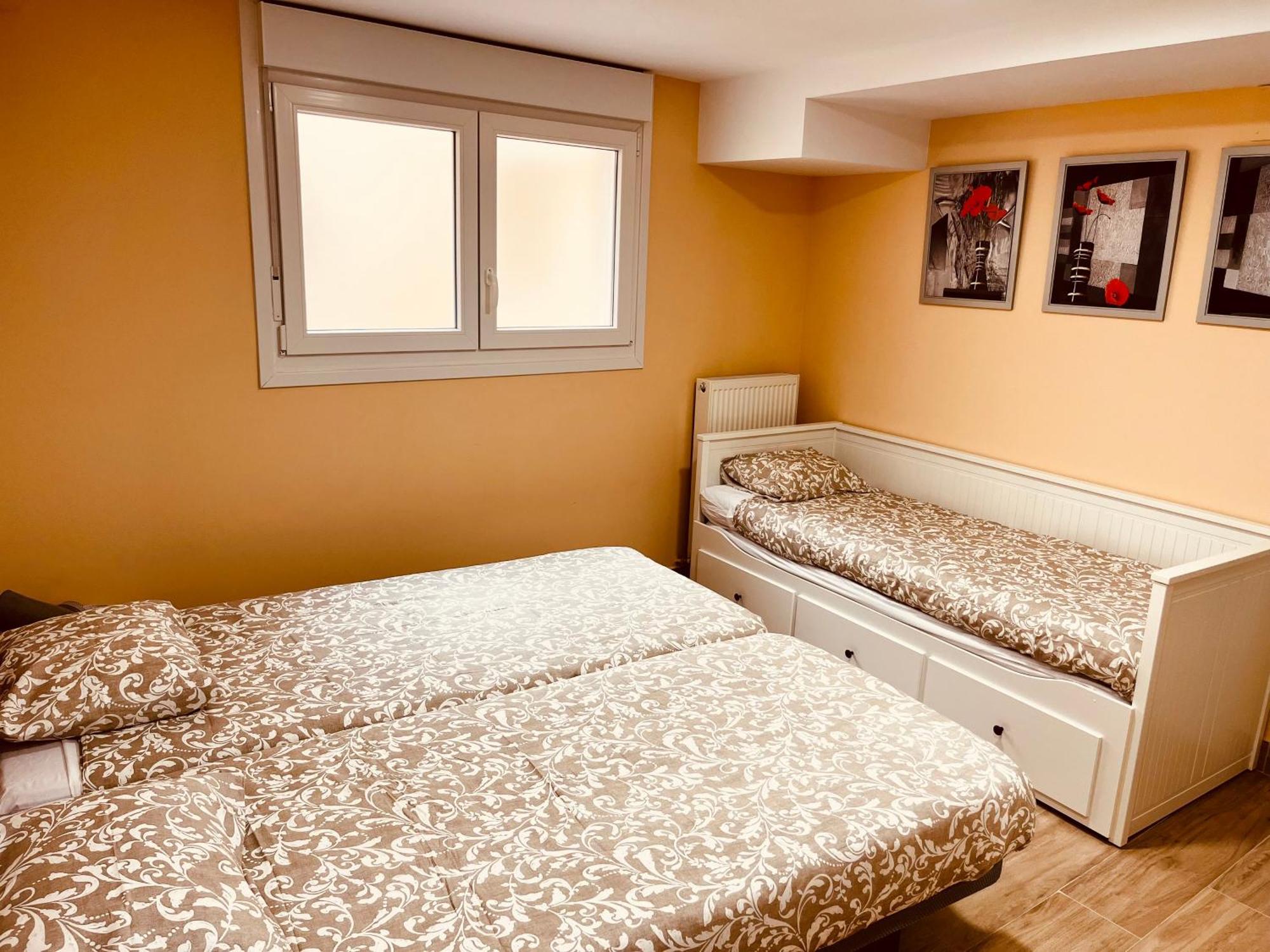 Apartamentos San Nicolas โลโกรโญ ภายนอก รูปภาพ